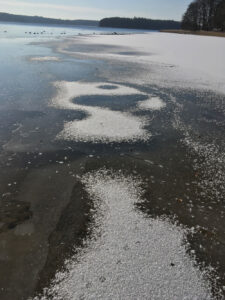 zugefrorener Stechlinsee
